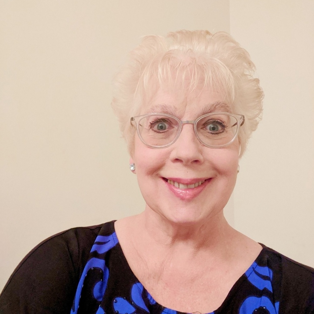 Meet your Posher, Laura